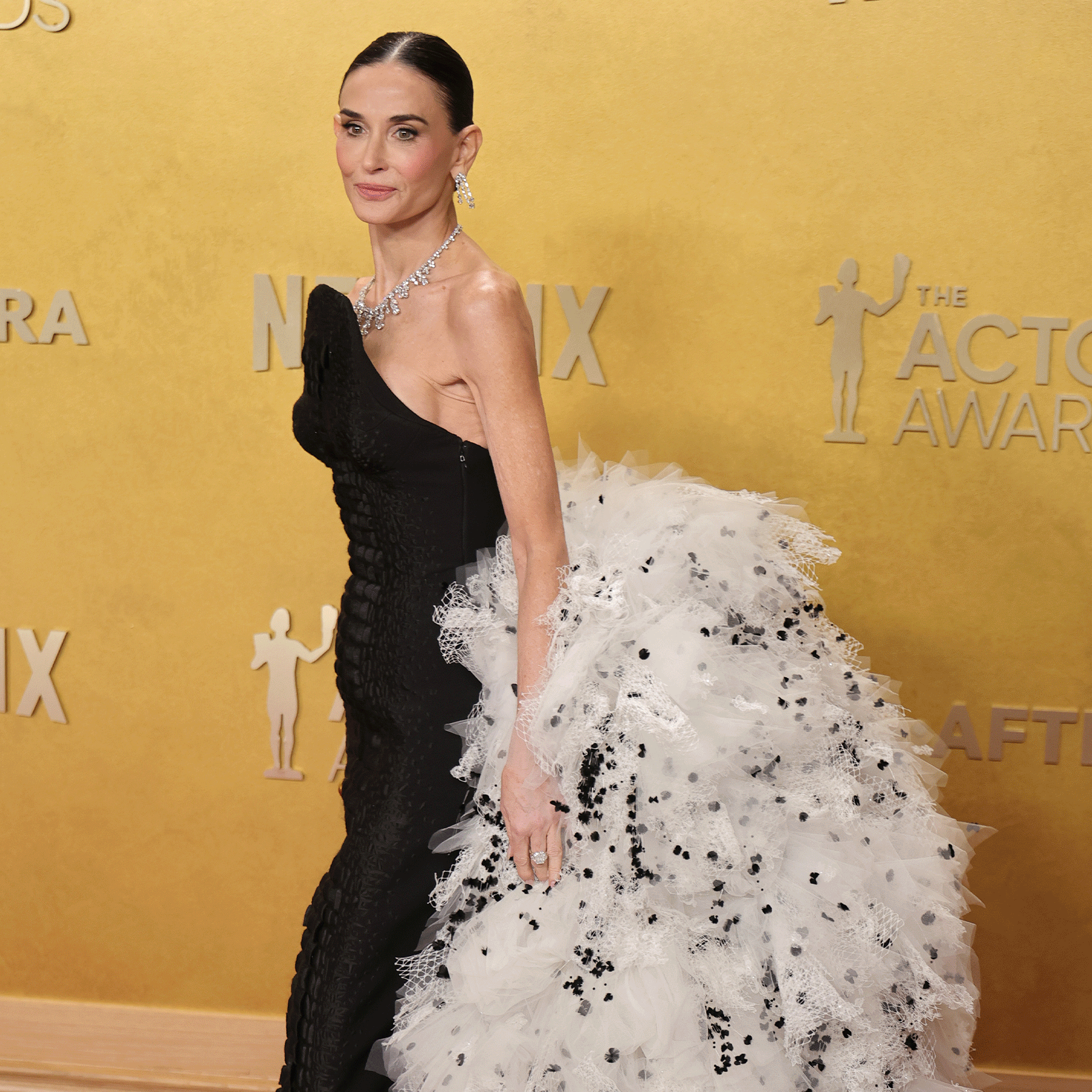  The Prettiest Red Carpet Looks From the 2026 Actor Awards 