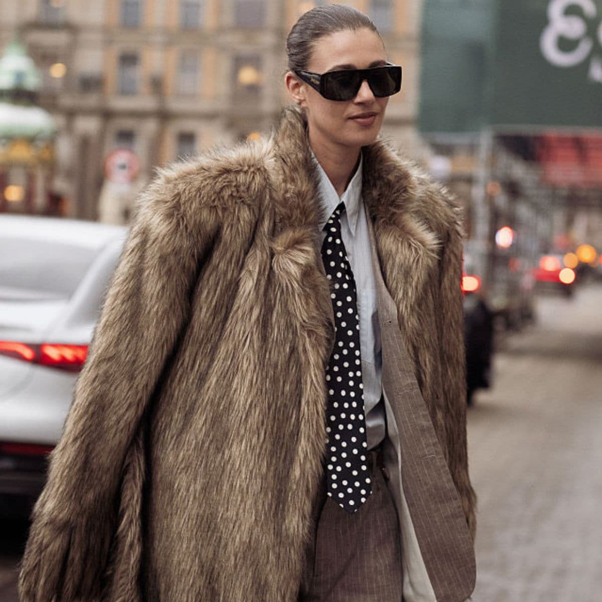 From Milan to New York—"Nécolletage" Dressing Will Be Everywhere This Spring